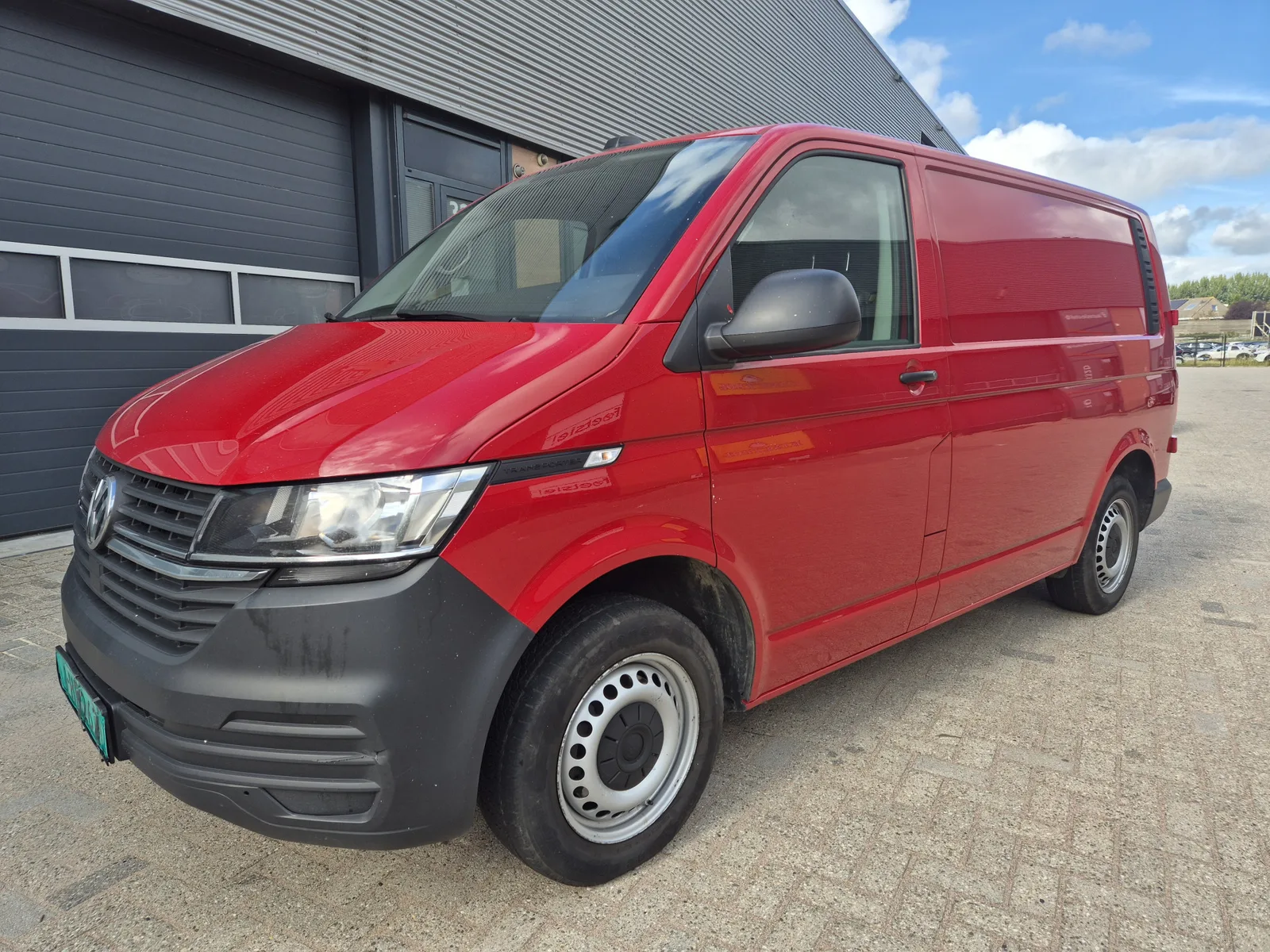 Volkswagen Transporter (2021) — foto 1