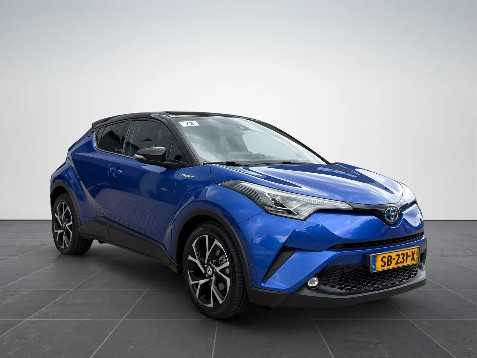Toyota C-HR (2018) — foto 1