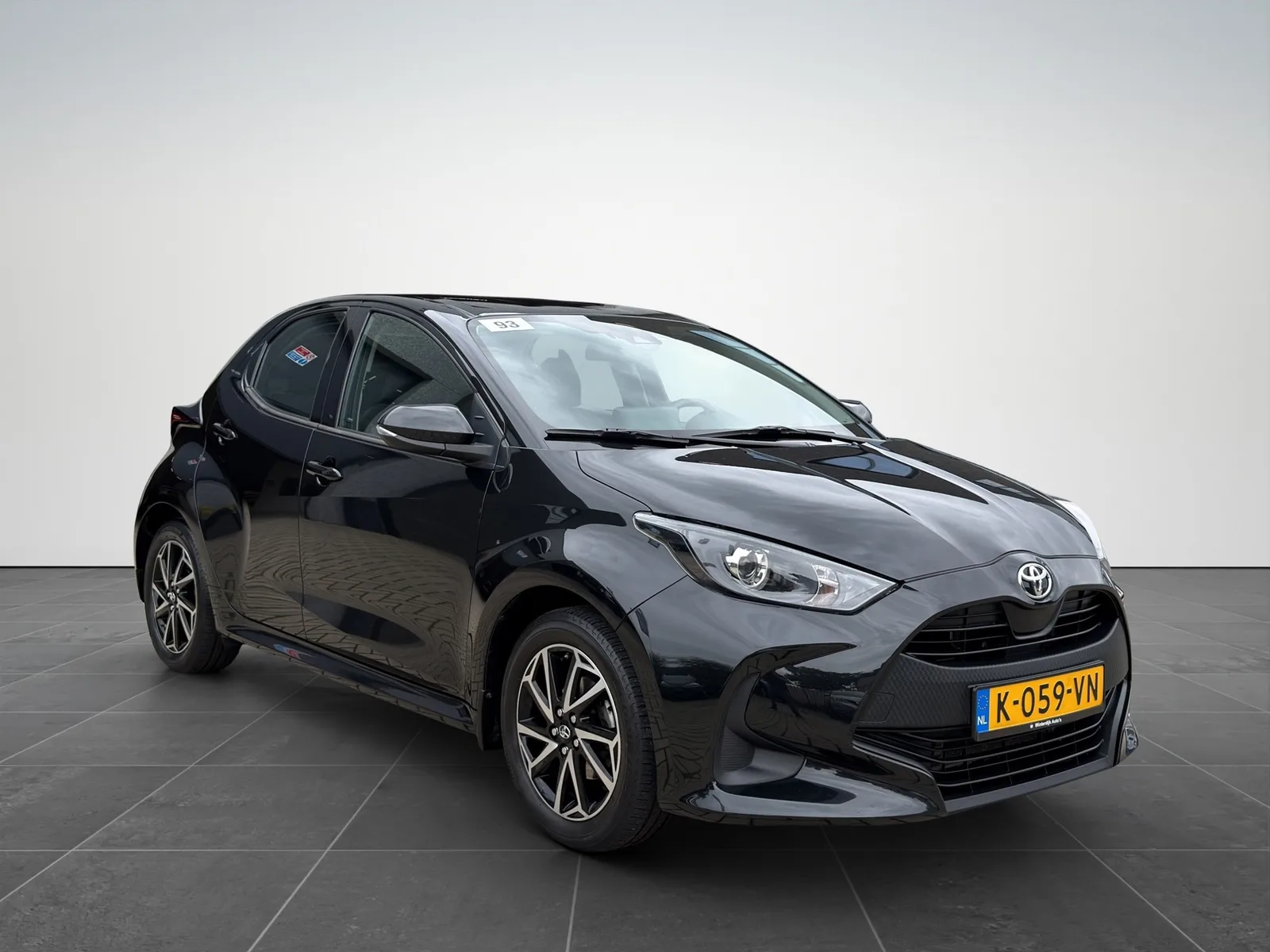 Toyota Yaris (2021) — foto 1