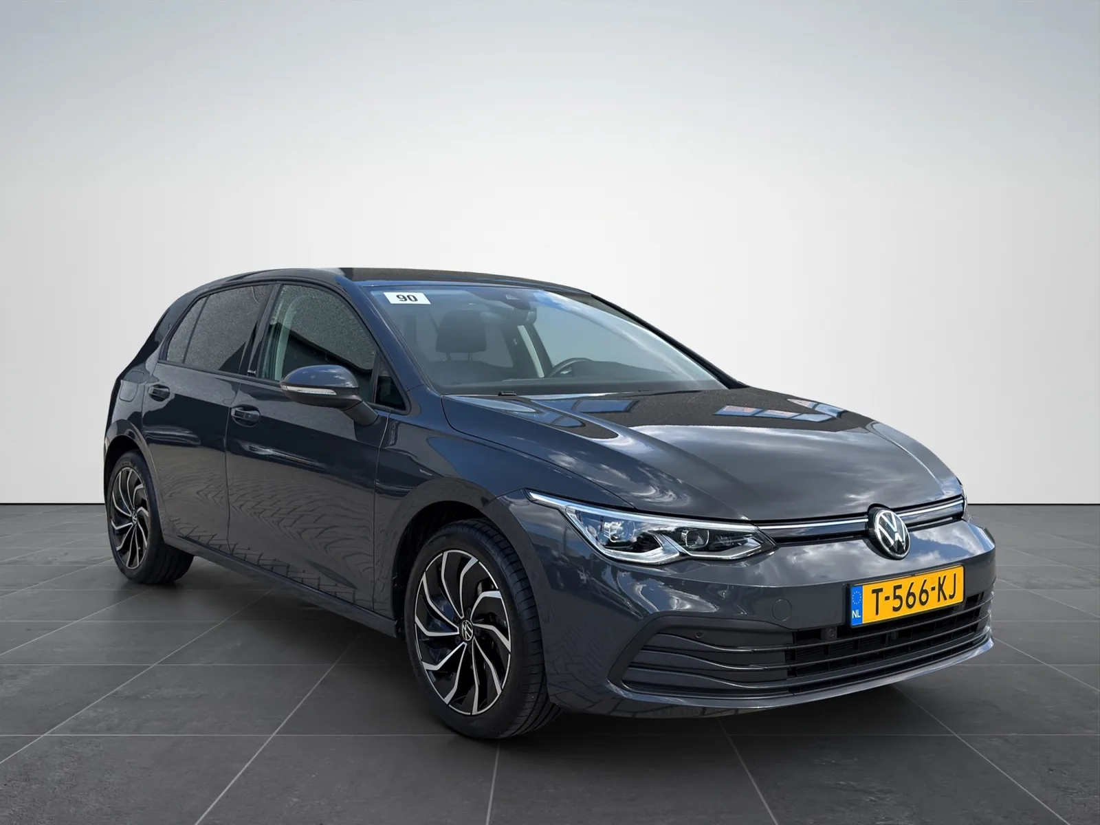 Volkswagen Golf (2021) — foto 1