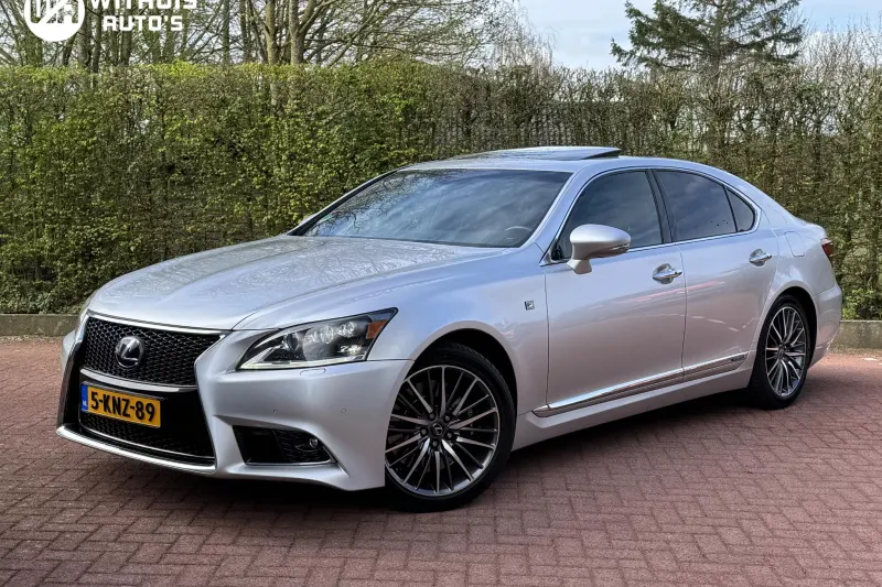 Lexus LS (2013)