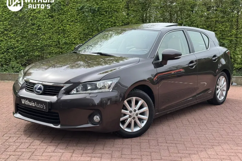 Lexus CT (2012)
