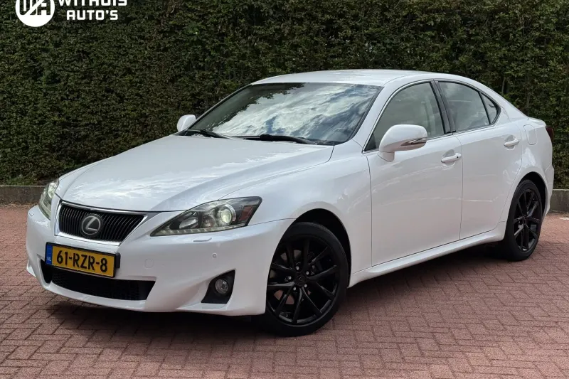 Lexus IS (2011)