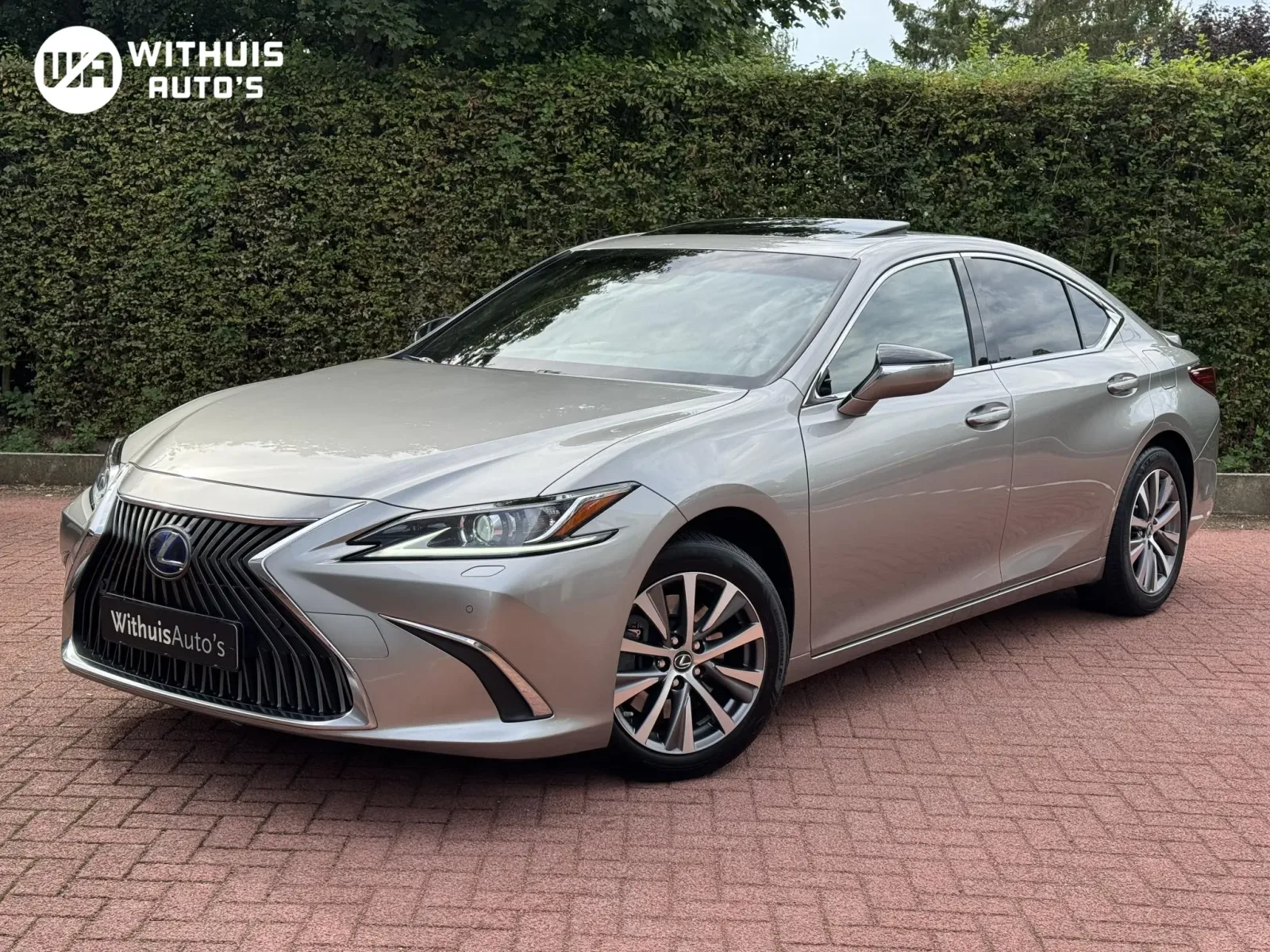 Lexus ES (2020) — foto 1
