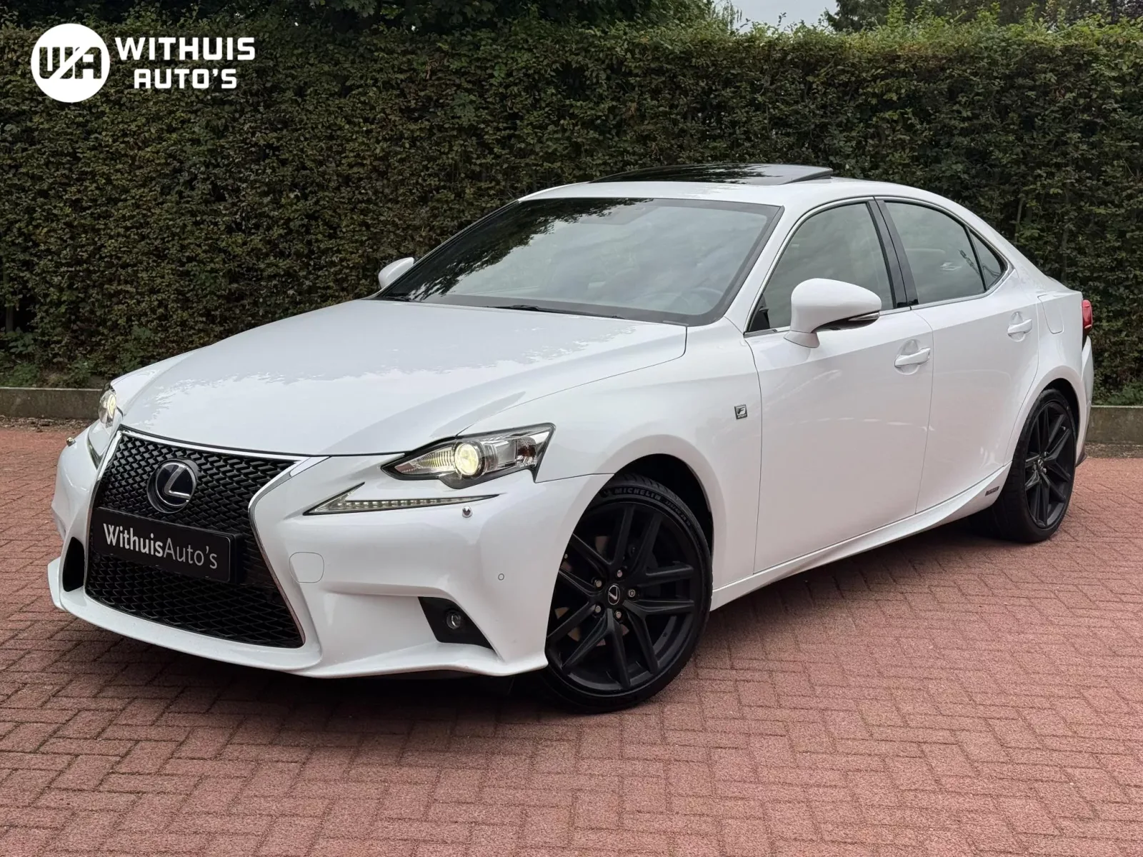 Lexus IS (2014) — foto 1