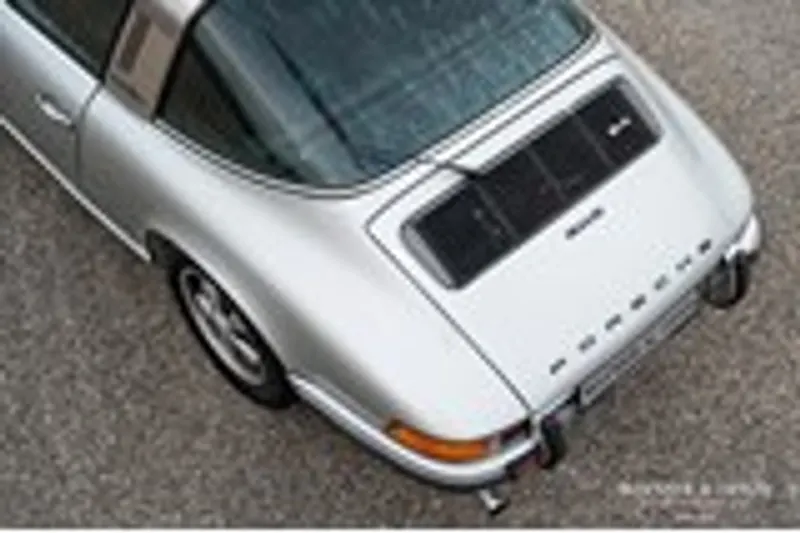 Porsche 911 (0)