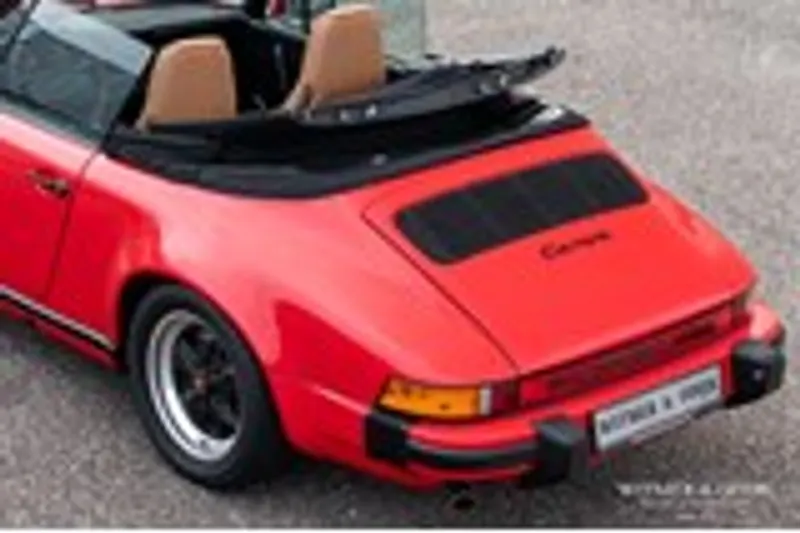 Porsche 911 (0)