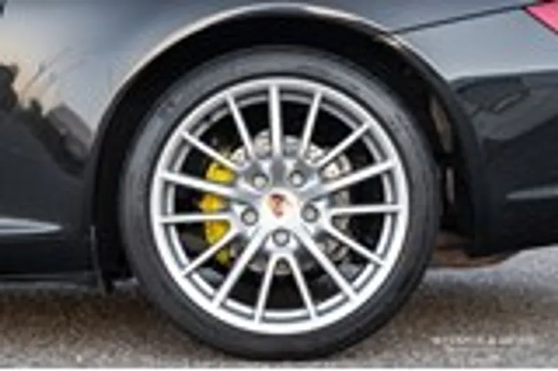 Porsche 911 (0)