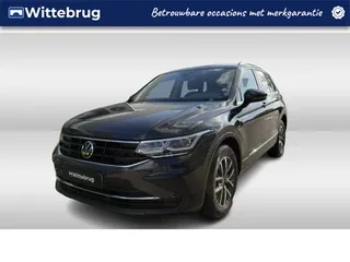 Volkswagen Tiguan (2022) — foto 1