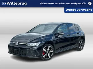 Volkswagen Golf (2022) — foto 1