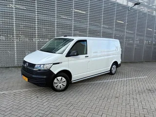 Volkswagen Transporter (2024) — foto 1