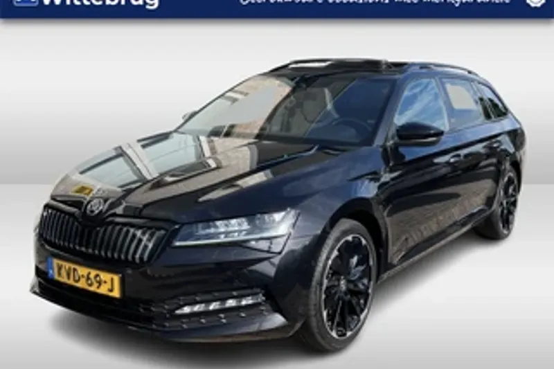 Škoda Superb (2023)
