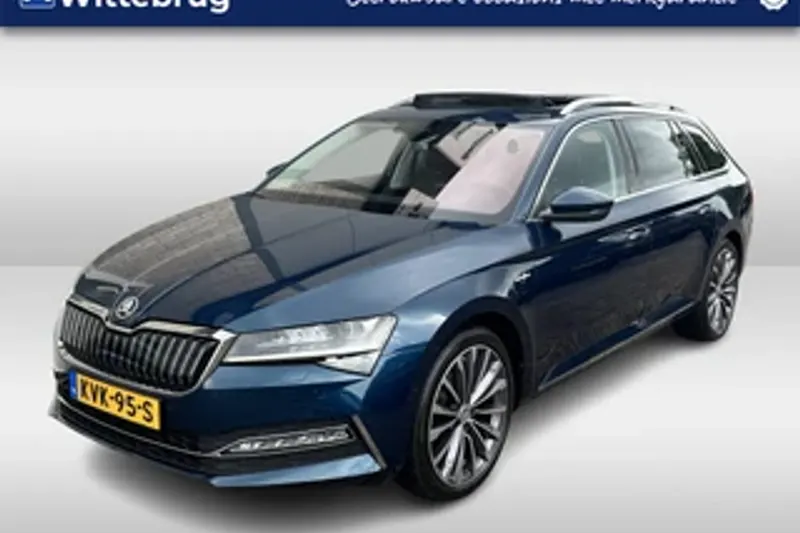 Škoda Superb (2023)