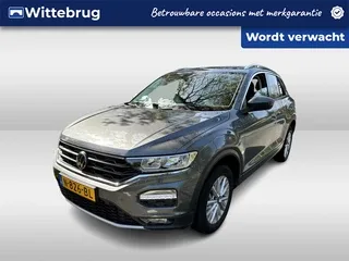 Volkswagen T-Roc (2021) — foto 1