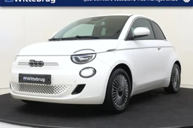 Fiat 500 (2023)