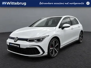 Volkswagen Golf (2020) — foto 1