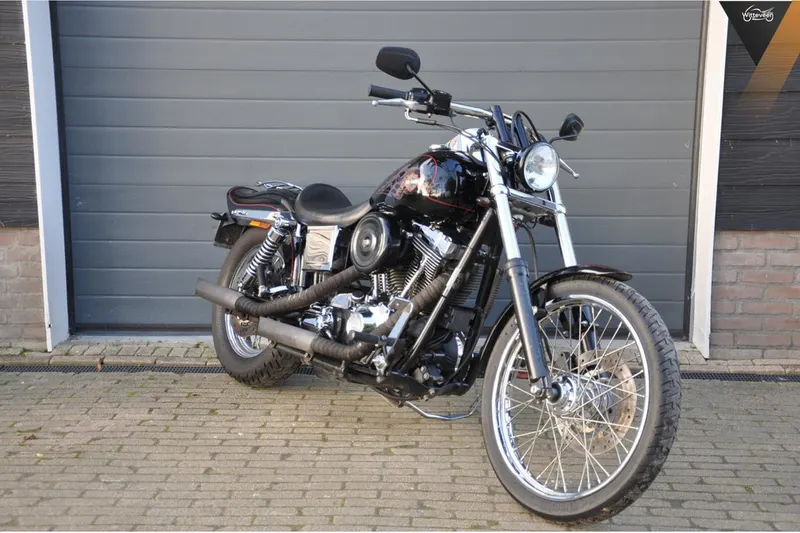 Harley-Davidson Dyna Wide Glide (2002)