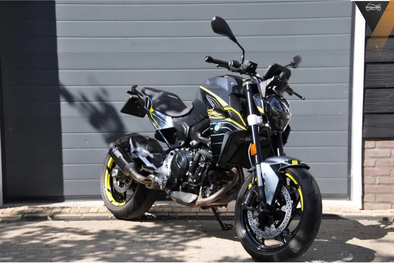 BMW F 900 R (2023)