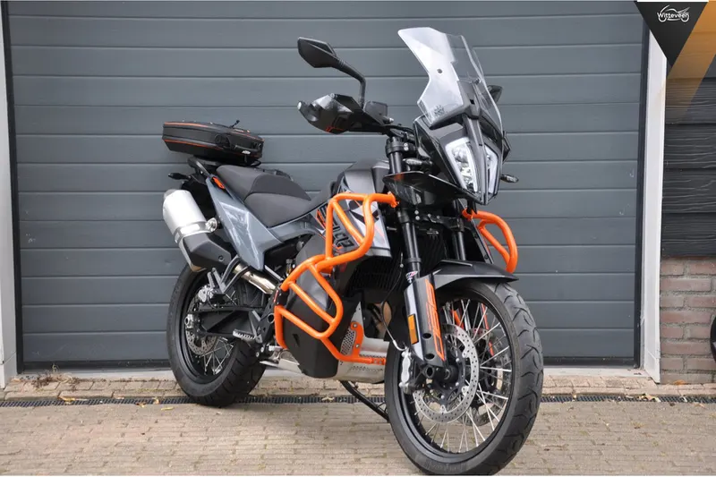 KTM 890 Adventure (2022)