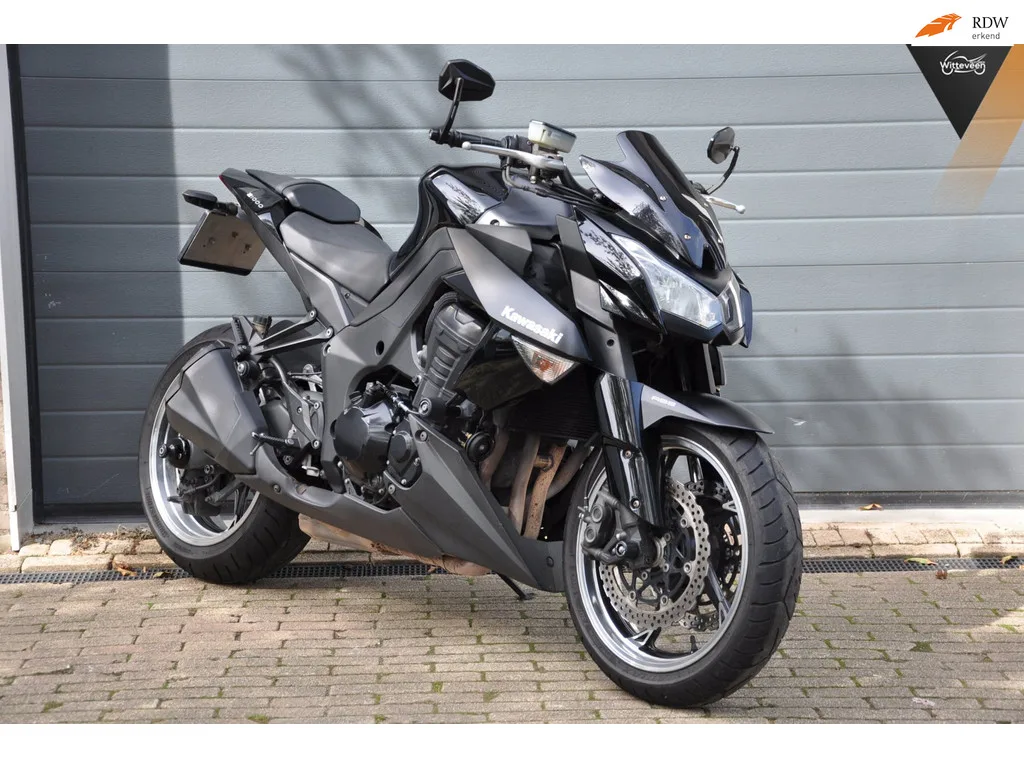 Kawasaki Z 1000 (2011) — foto 1