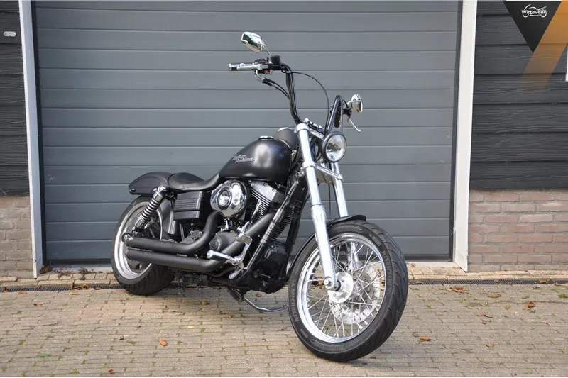 Harley-Davidson Street Bob (2007)