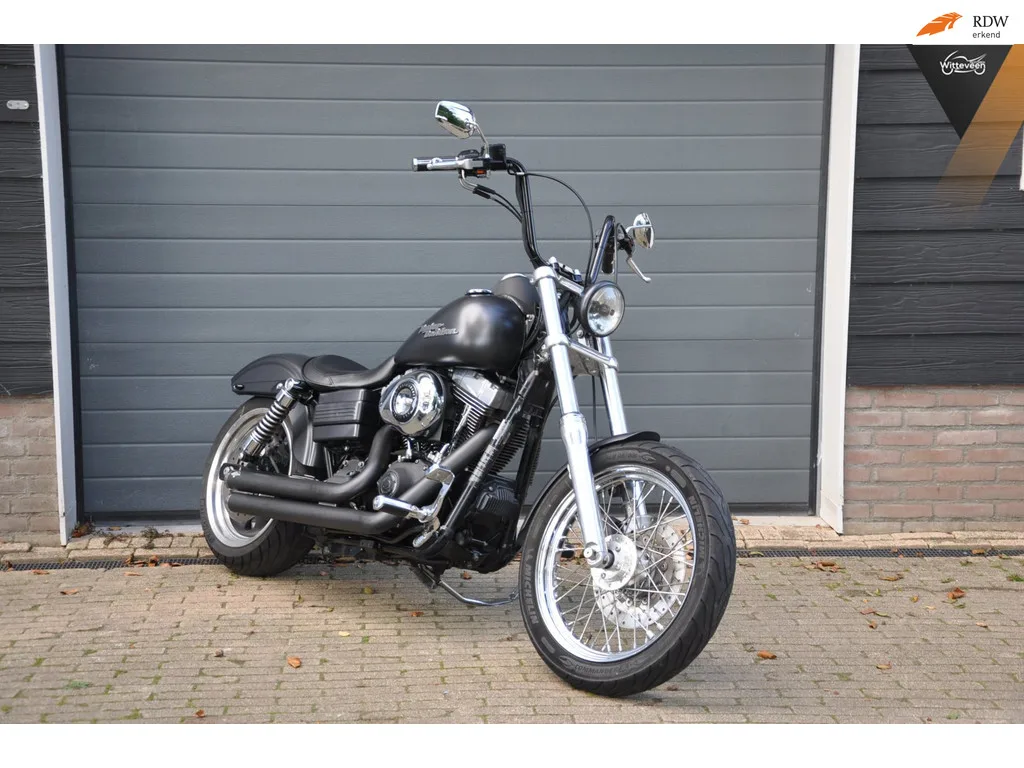 Harley-Davidson Street Bob (2007) — foto 1
