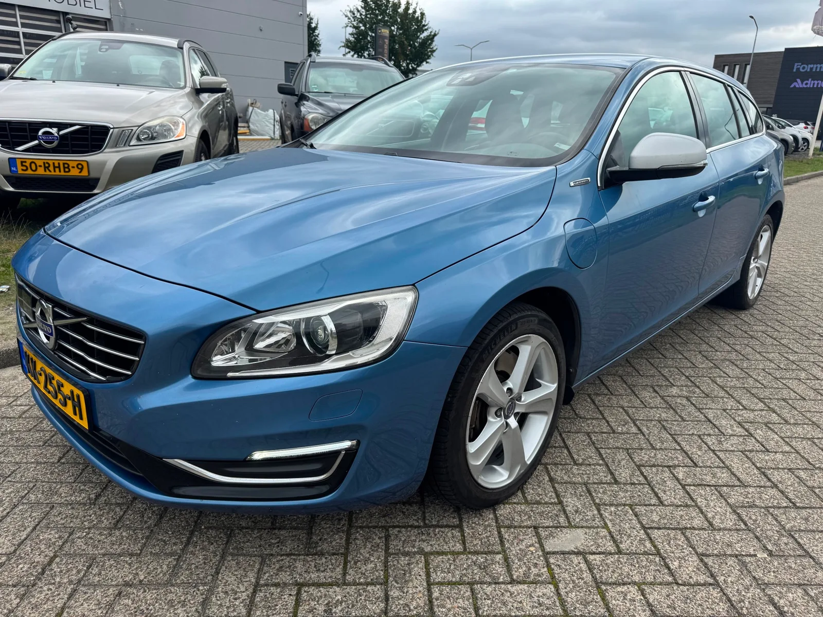 Volvo V60 (2015) — foto 1