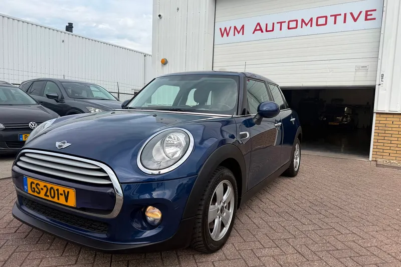 MINI Cooper (2015)