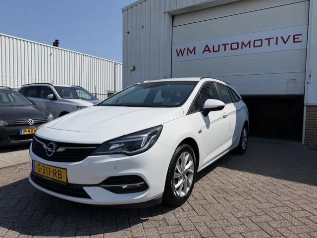 Opel Astra (2019) — foto 1