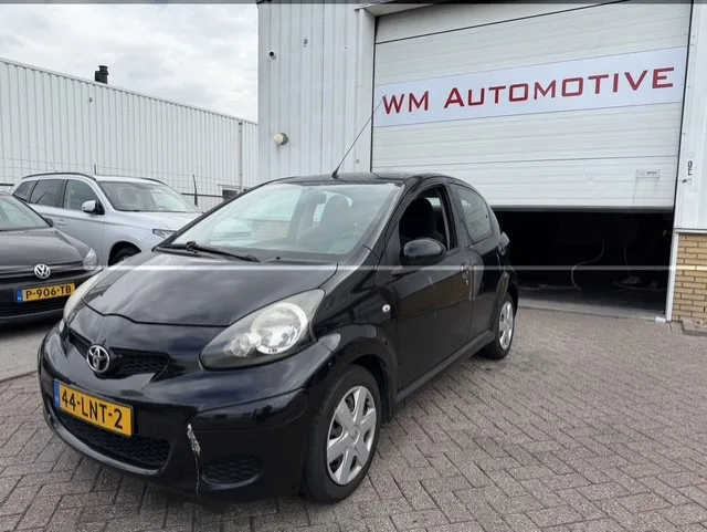Toyota Aygo (2010) — foto 1
