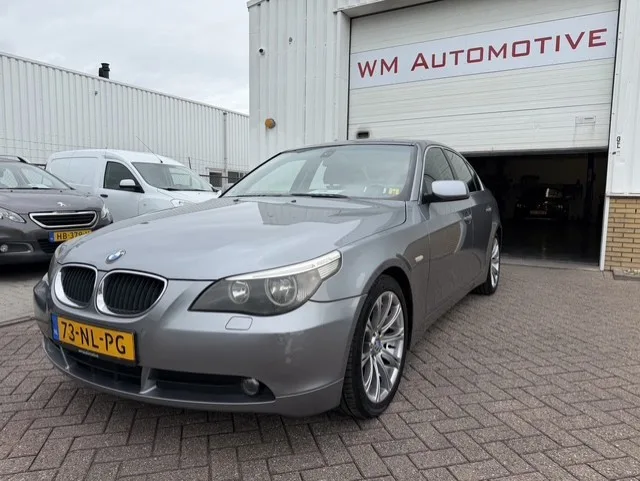 BMW 5-Serie (2003) — foto 1
