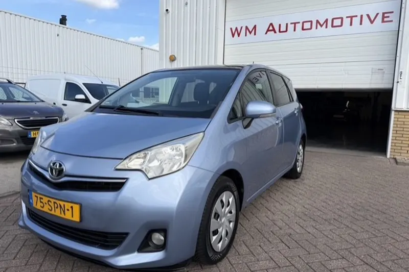 Toyota Verso S (2012)