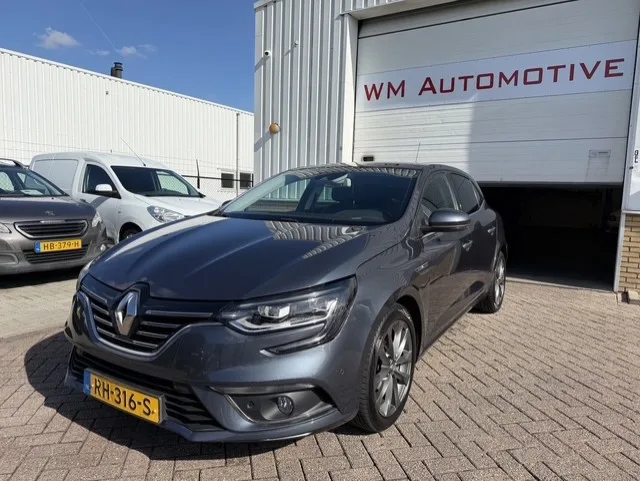 Renault Mégane (2017) — foto 1