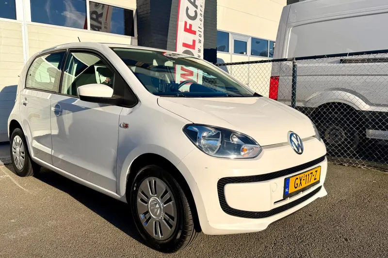 Volkswagen Up! (2015)