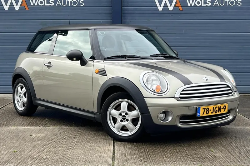 MINI One (2009)