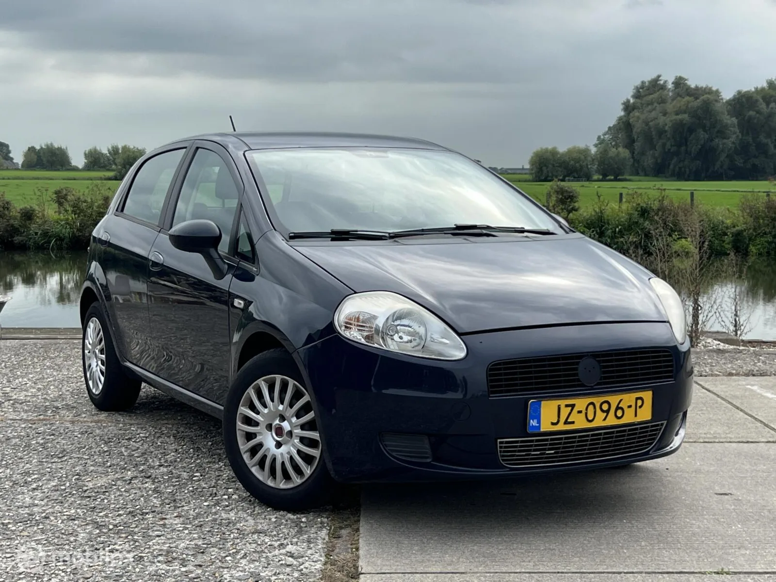 Fiat Grande Punto (2009) — foto 1