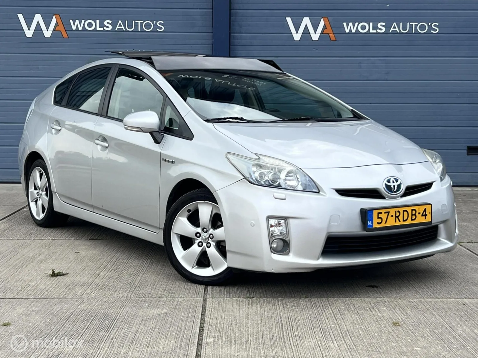 Toyota Prius (2011) — foto 1