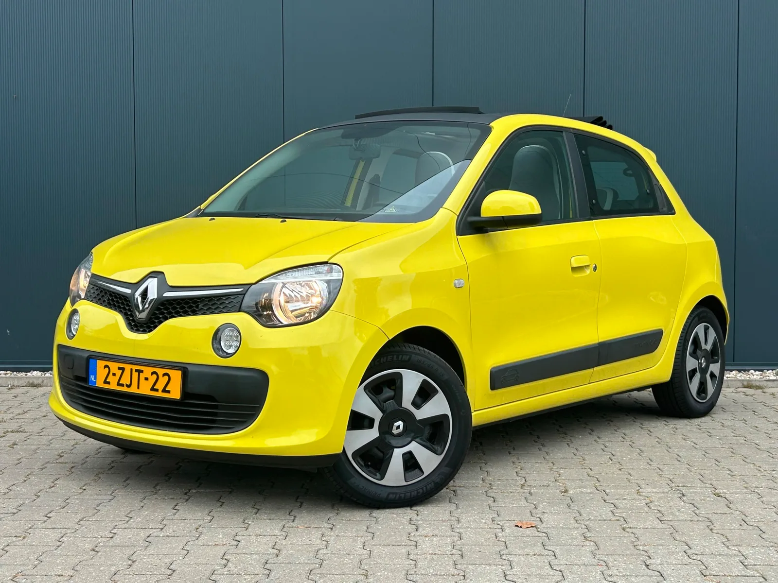 Renault Twingo (2015) — foto 1