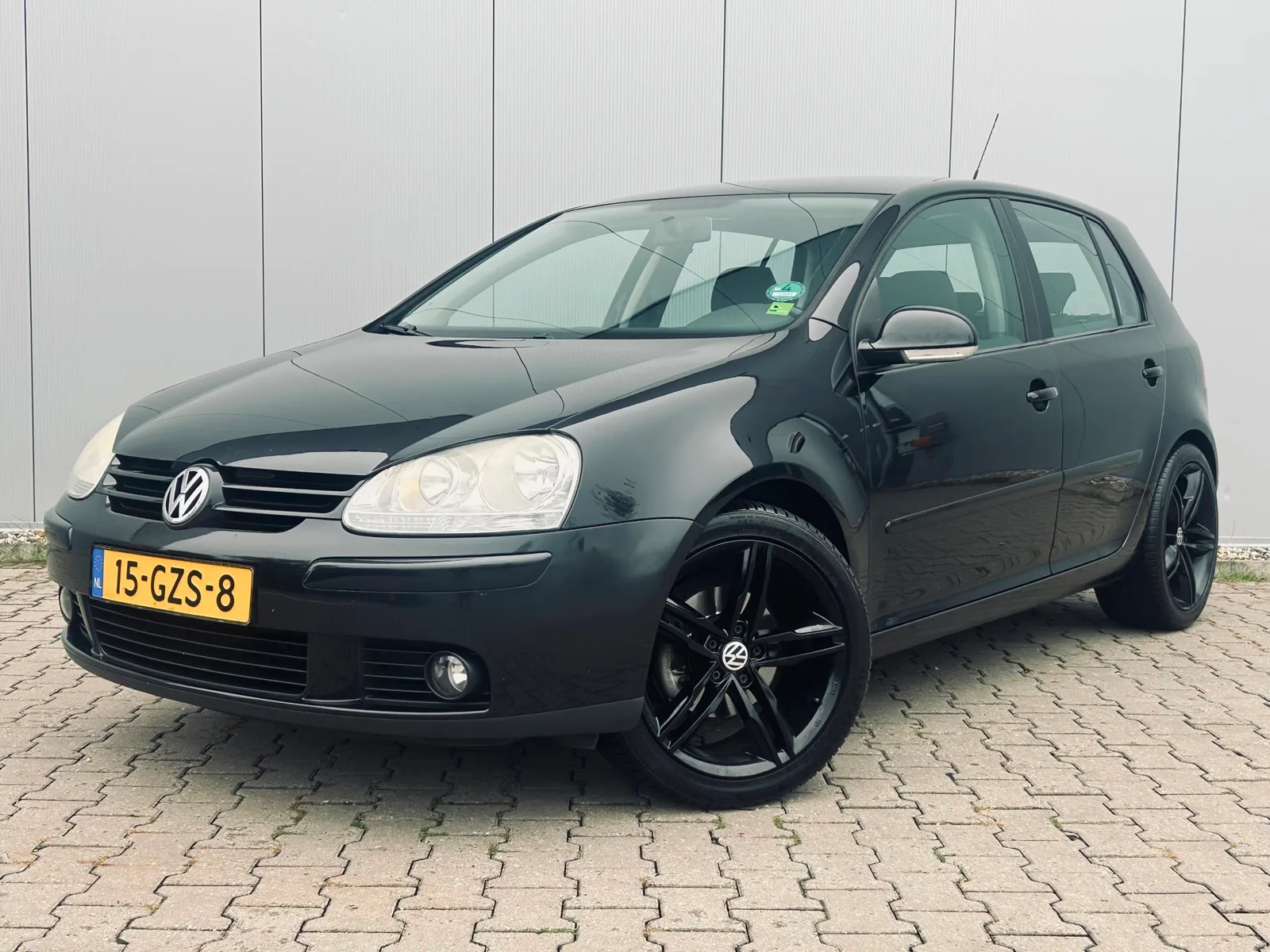 Volkswagen Golf (2008) — foto 1