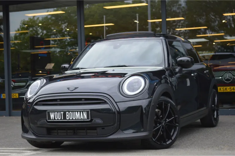 MINI Cooper (2023)