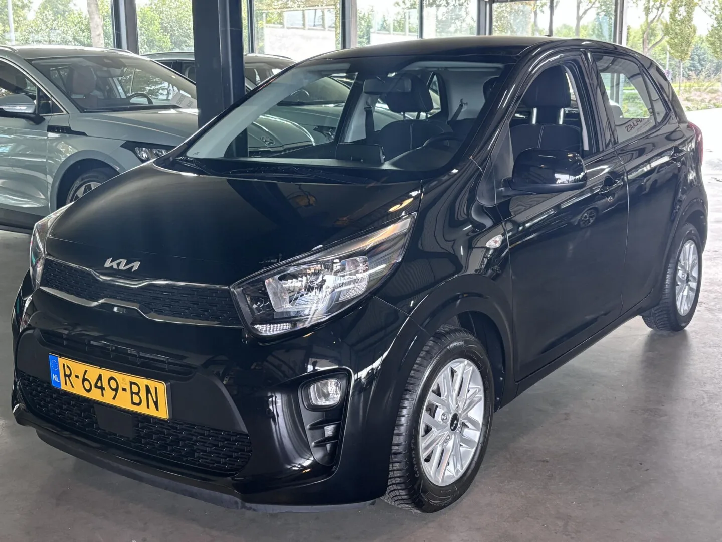 Kia Picanto (2022) — foto 1