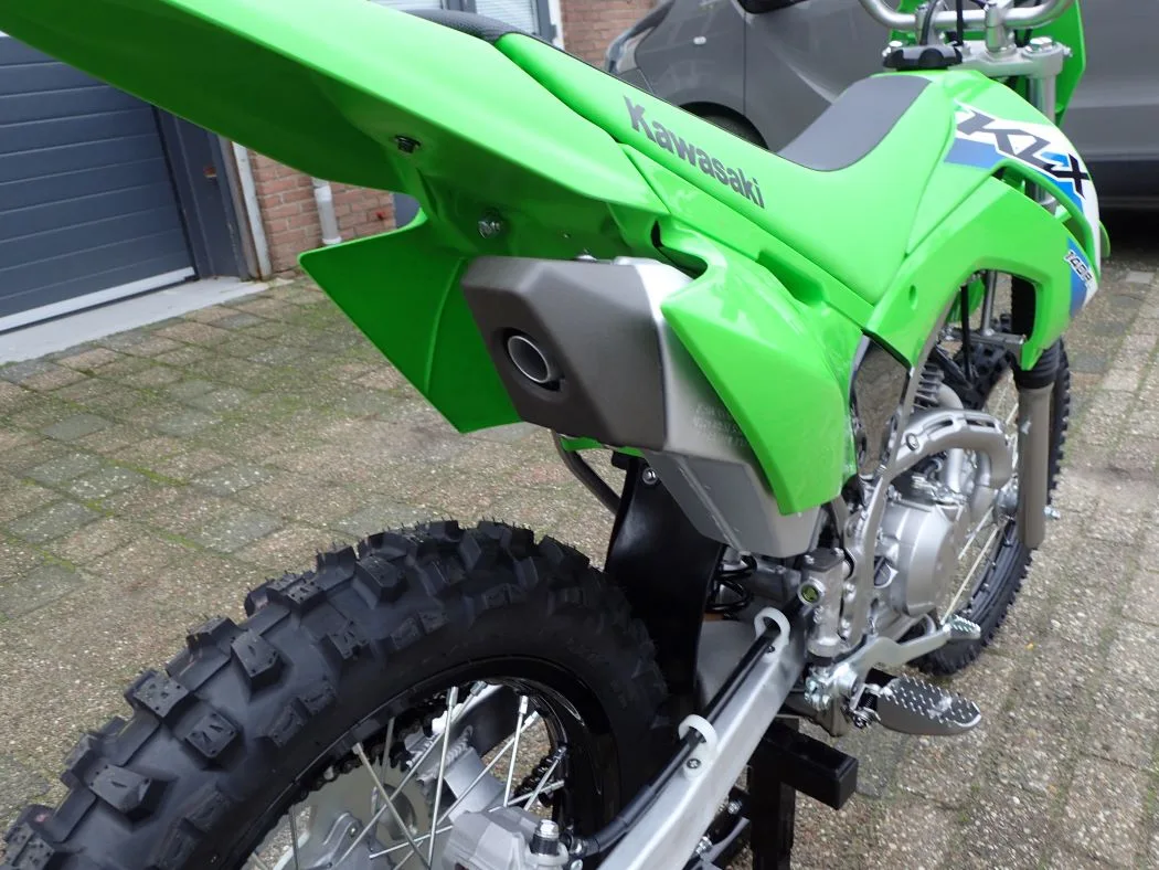 Kawasaki KX 140 R-L NEW (2025) — foto 1
