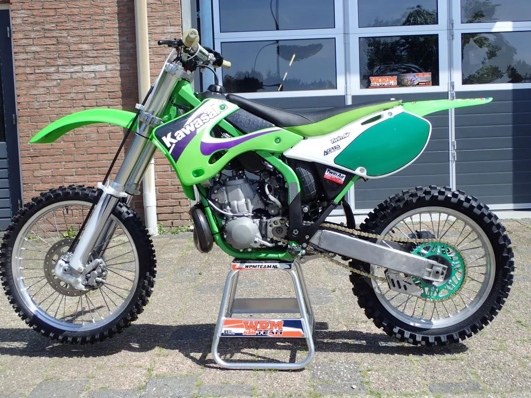 Kawasaki KX 250 (1999) — foto 1