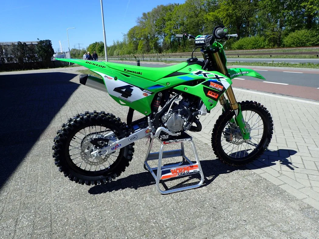 Kawasaki KX 85 (2026) — foto 1