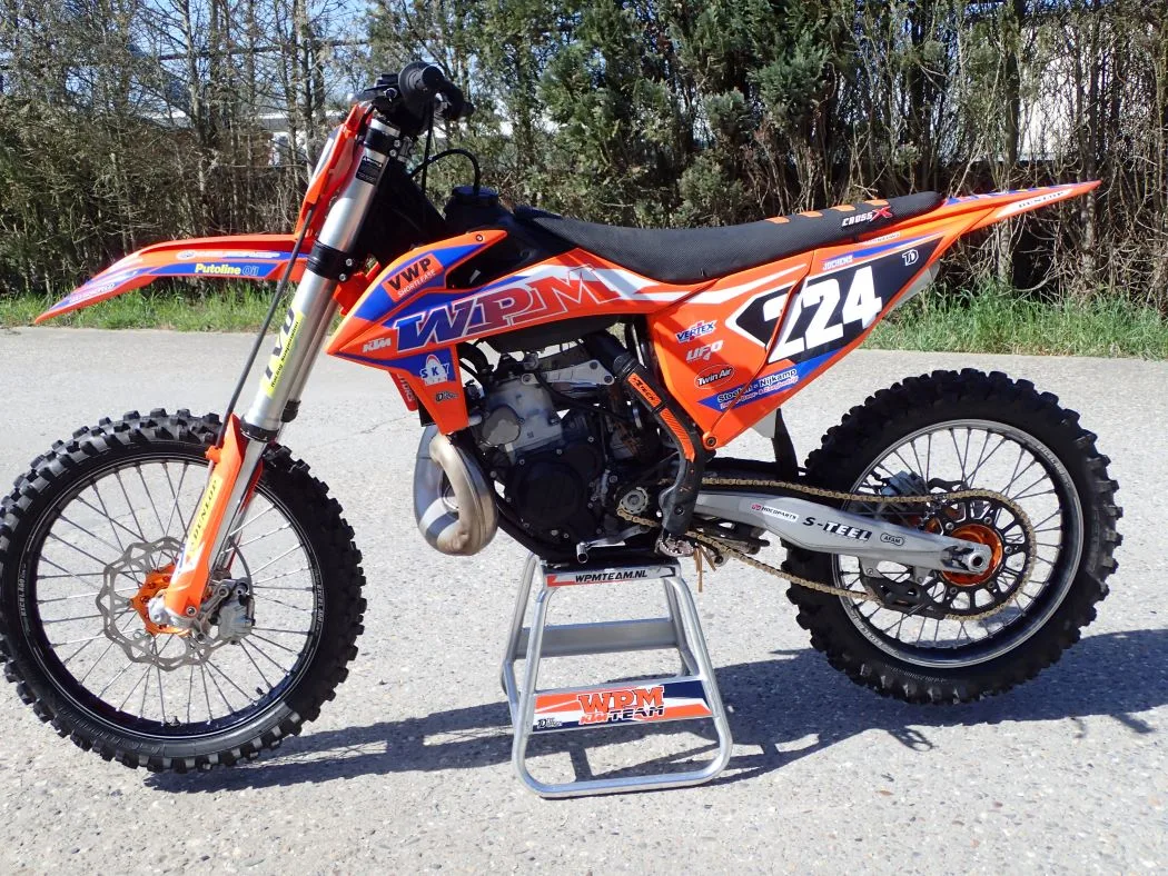KTM 250 SX (2020) — foto 1