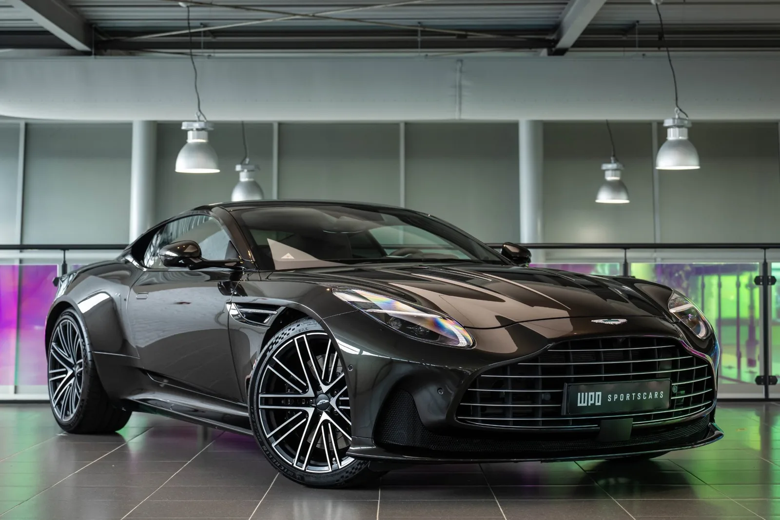 Aston Martin DB12 (2024) — foto 1