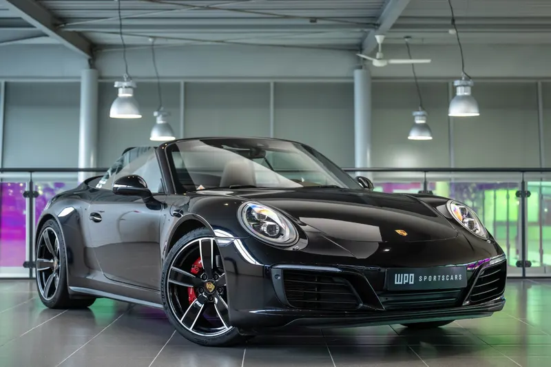 Porsche 911 (2016)