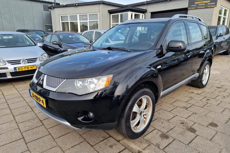 Mitsubishi Outlander (2009)