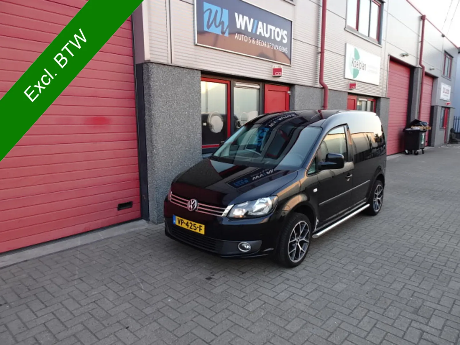 Volkswagen Caddy (2015) — foto 1