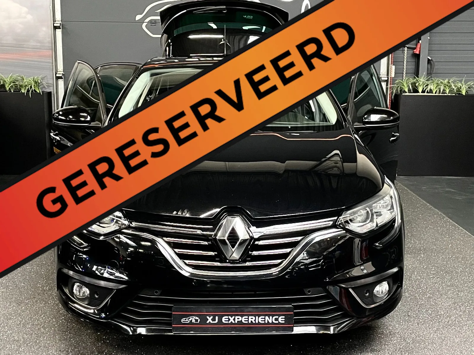 Renault Mégane (2017) — foto 1